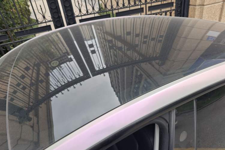 Used Tesla Model Y 2024 Rear-Wheel-Drive Version Roof