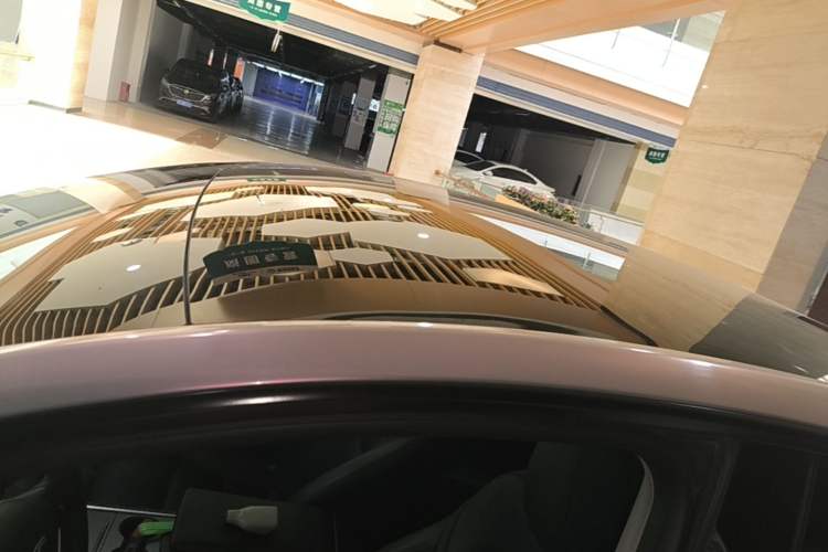 Used Tesla Model Y 2024 Long-Range All-Wheel-Drive Version Roof