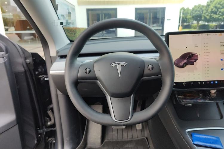 Used Tesla Model Y 2024 Rear-Wheel-Drive Version Steering Wheel