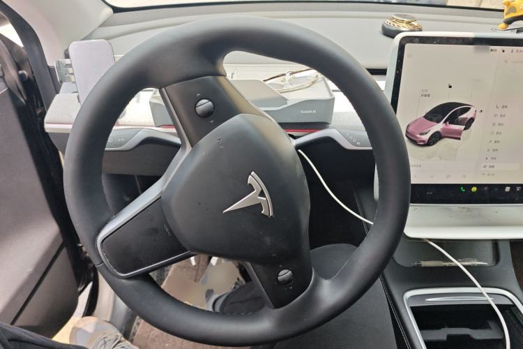 Used Tesla Model Y 2024 Rear-Wheel-Drive Version Steering Wheel