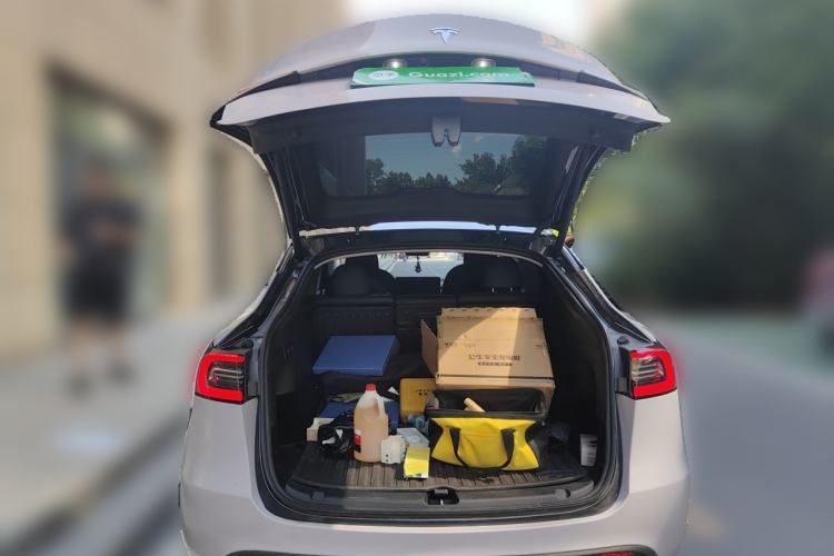 Used Tesla Model Y 2024 Rear-Wheel-Drive Version Trunk