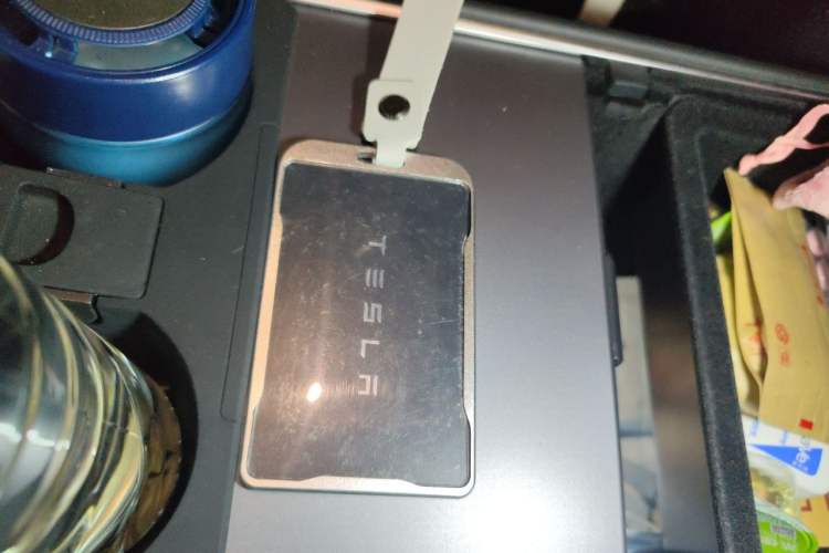 Used Tesla Model Y 2024 Long-Range All-Wheel-Drive Version Vehicle Key