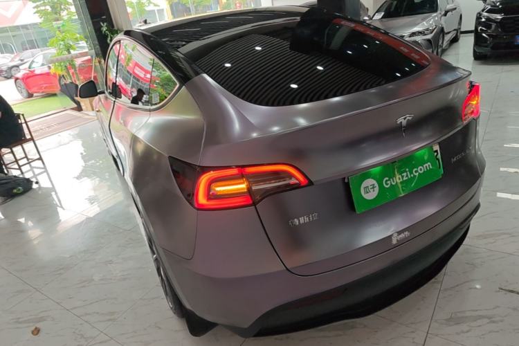 Used Tesla Model Y 2024 Rear-Wheel-Drive Version Rear Left 45 Deg