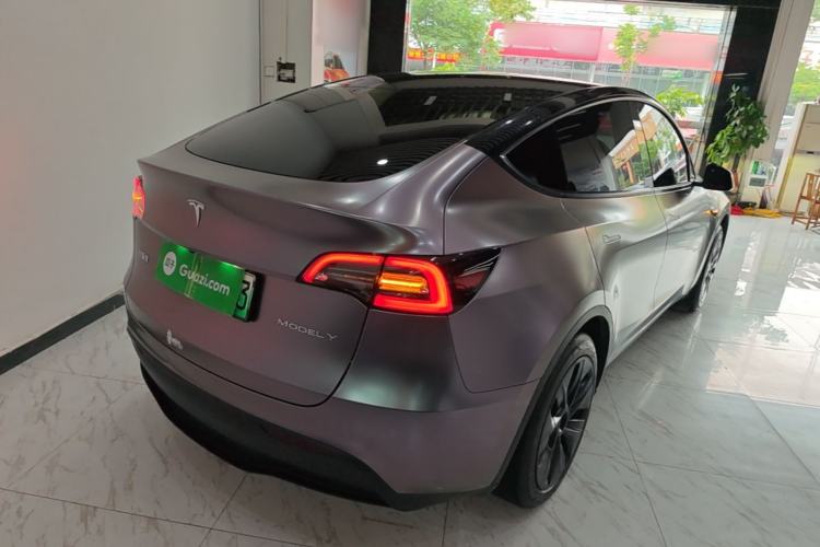 Used Tesla Model Y 2024 Rear-Wheel-Drive Version Rear Right 45 Deg