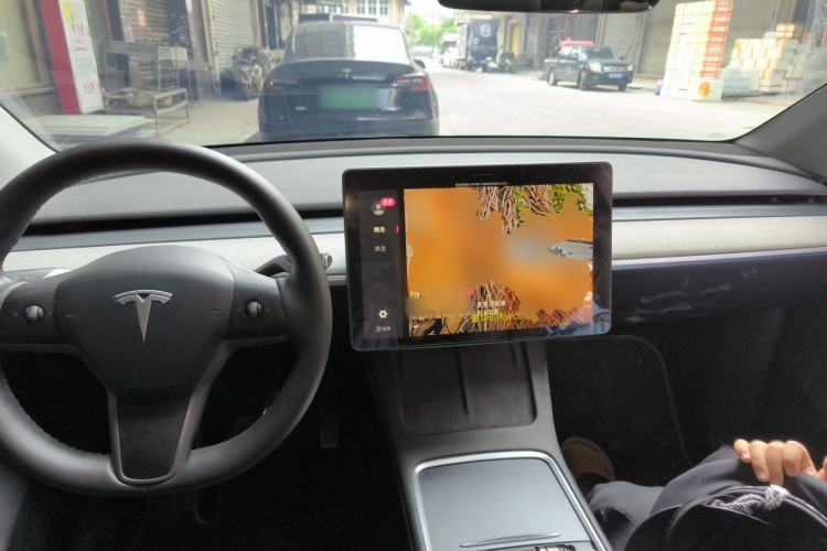 Used Tesla Model Y 2024 Rear-Wheel-Drive Version Center Console