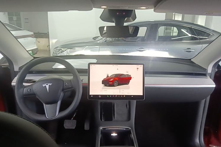 Used Tesla Model Y 2024 Rear-Wheel-Drive Version Center Console