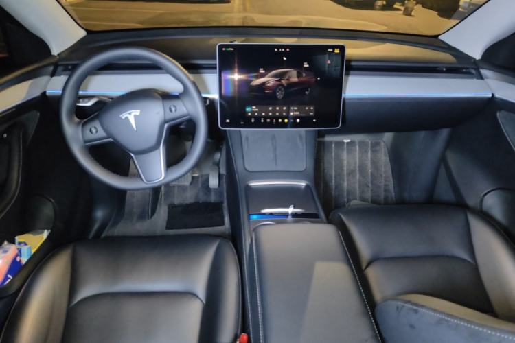 Used Tesla Model Y 2024 Rear-Wheel-Drive Version Center Console