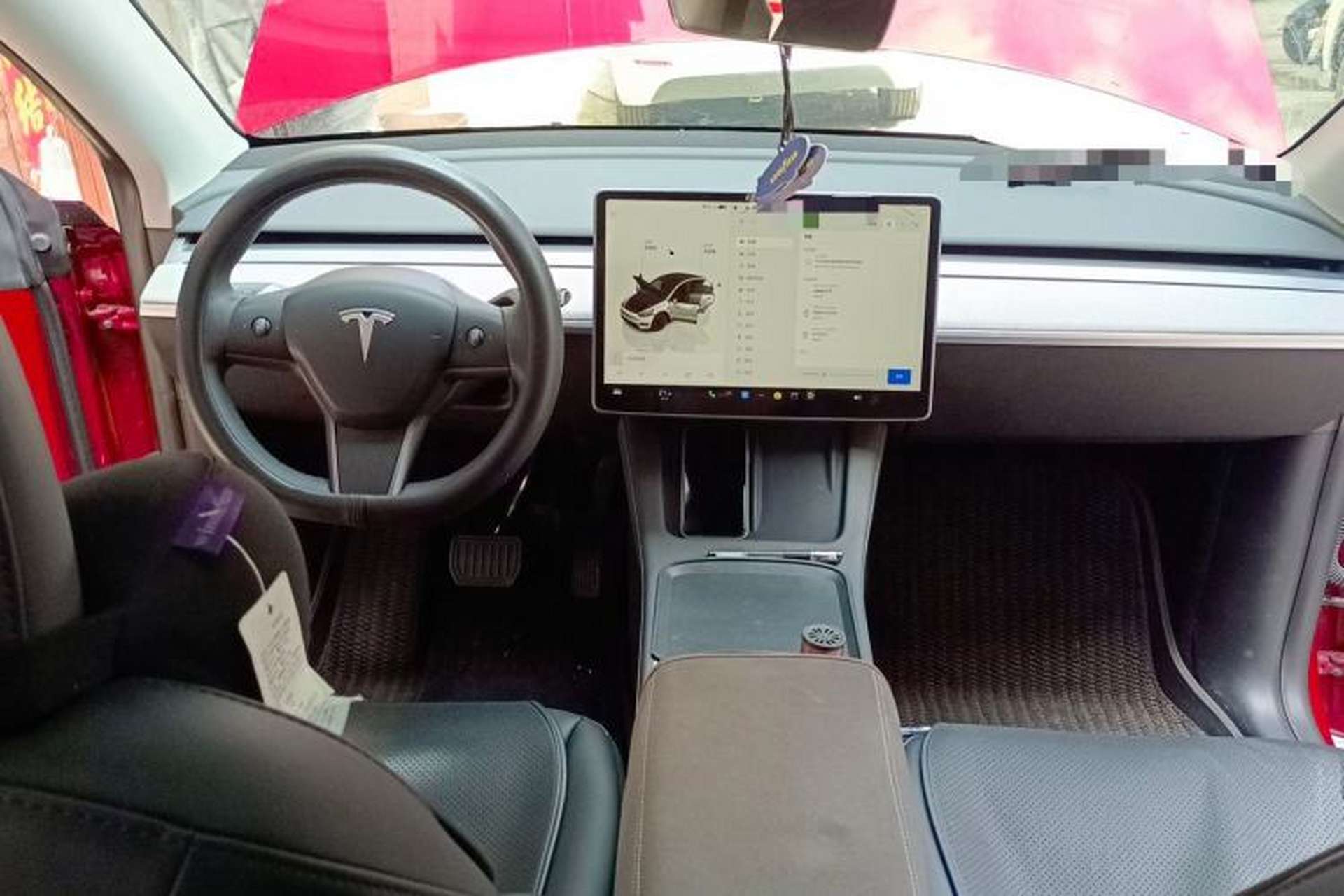 Used Tesla Model Y 2024 Rear-Wheel-Drive Version Center Console