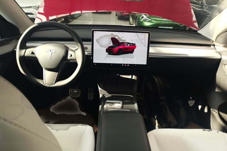 Used Tesla Model Y 2024 Performance High-Performance Edition Center Console
