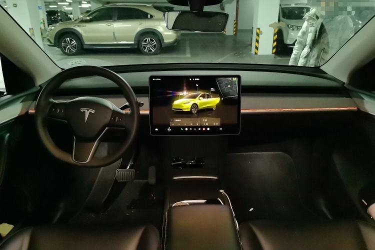 Used Tesla Model Y 2024 Rear-Wheel-Drive Version Center Console