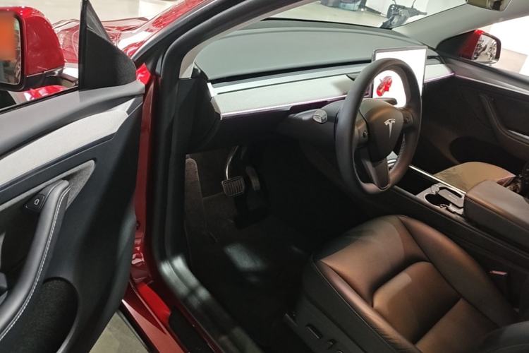 Used Tesla Model Y 2024 Rear-Wheel-Drive Version Driver Seat