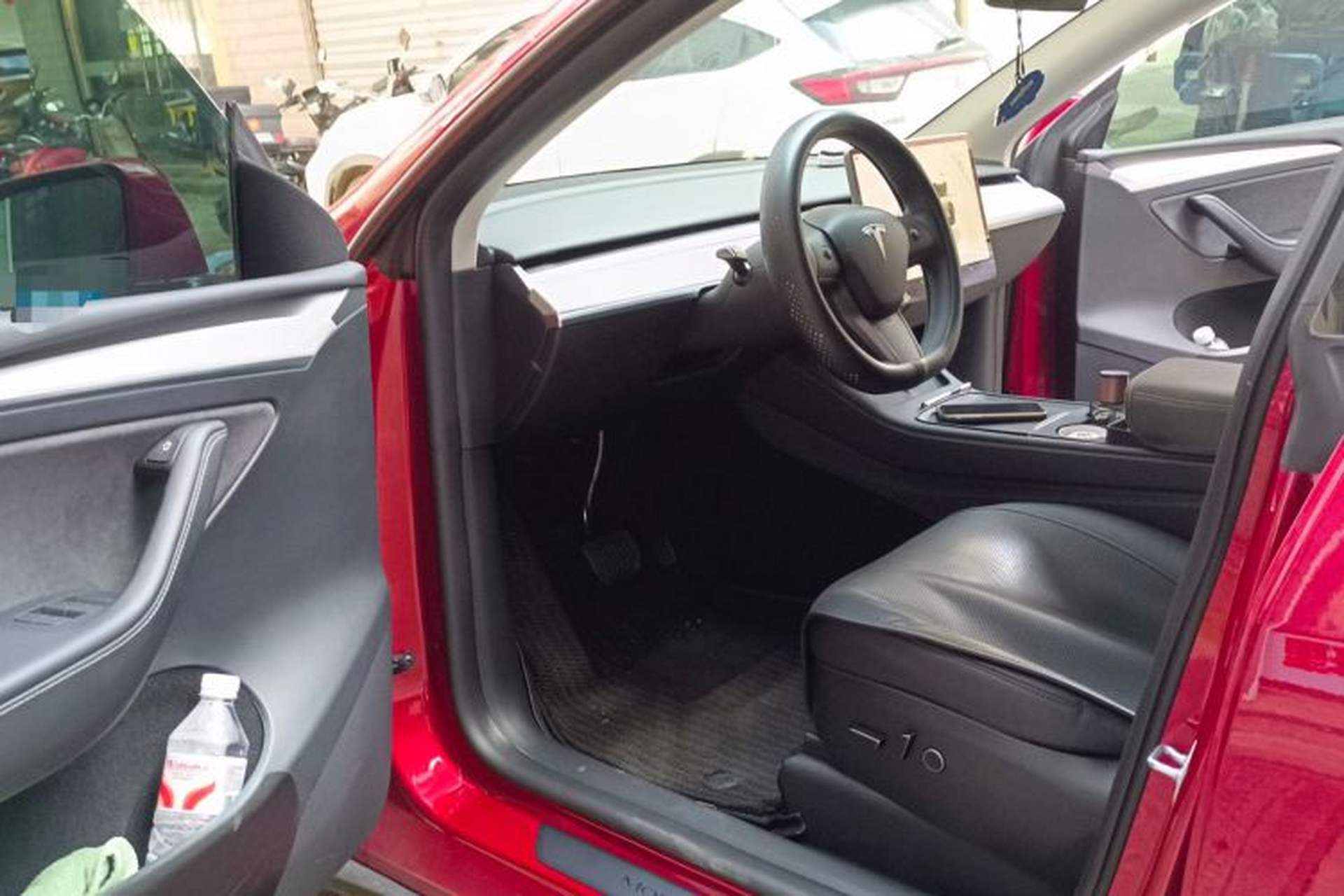 Used Tesla Model Y 2024 Rear-Wheel-Drive Version Driver Seat