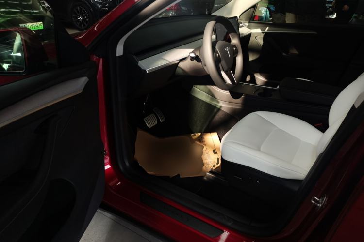Used Tesla Model Y 2024 Performance High-Performance Edition Driver Seat
