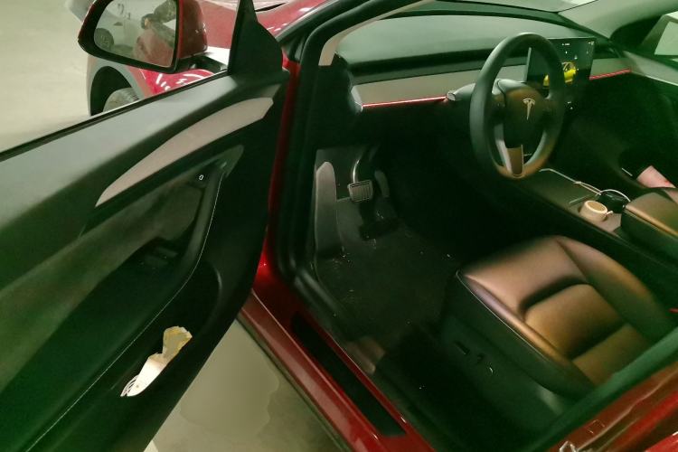 Used Tesla Model Y 2024 Rear-Wheel-Drive Version Driver Seat