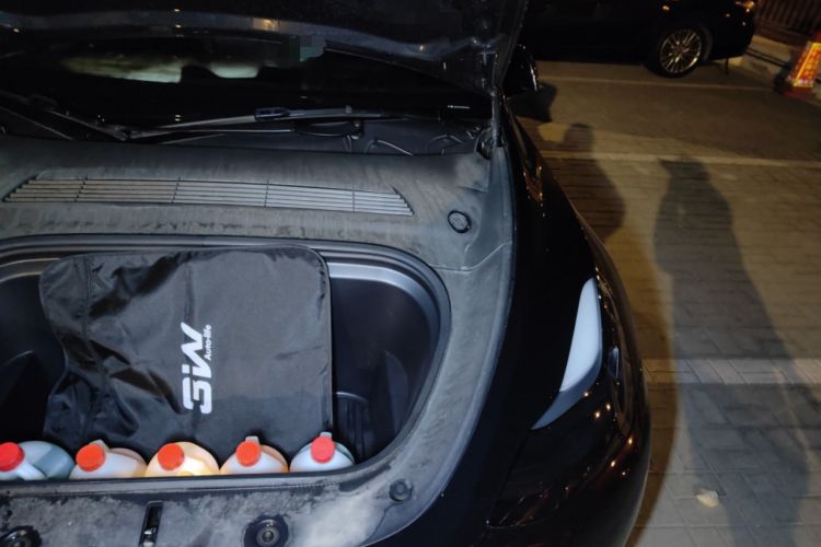 Used Tesla Model Y 2024 Rear-Wheel-Drive Version Engine Bay Left