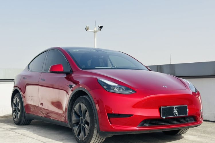 Used Tesla Model Y 2024 Rear-Wheel-Drive Version Exterior 2