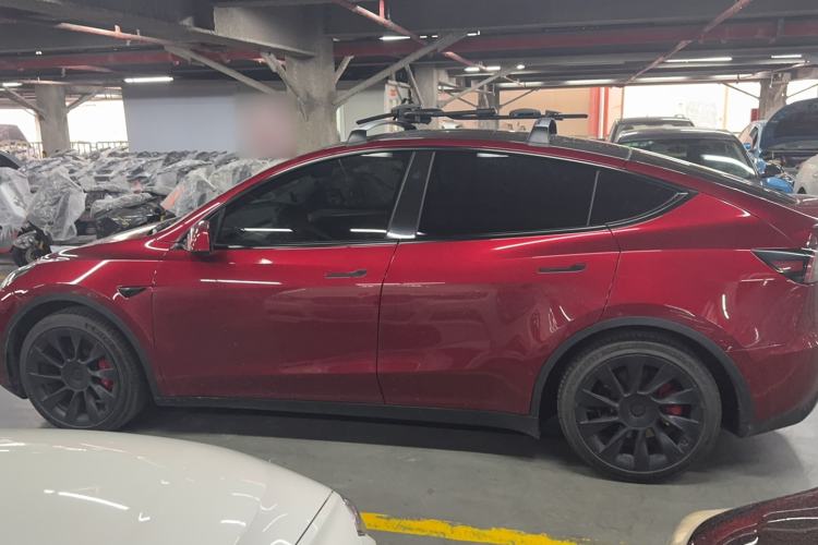 Used Tesla Model Y 2024 Rear-Wheel-Drive Version Exterior 5