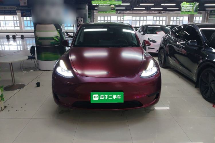 Used Tesla Model Y 2024 Rear-Wheel-Drive Version Front