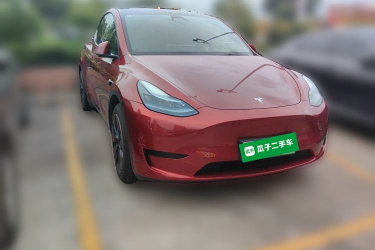 Used Tesla Model Y 2024 Rear-Wheel-Drive Version Front Right 45 Deg