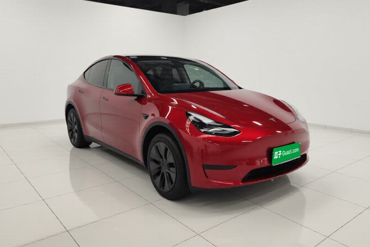 Used Tesla Model Y 2024 Rear-Wheel-Drive Version Front Right 45 Deg