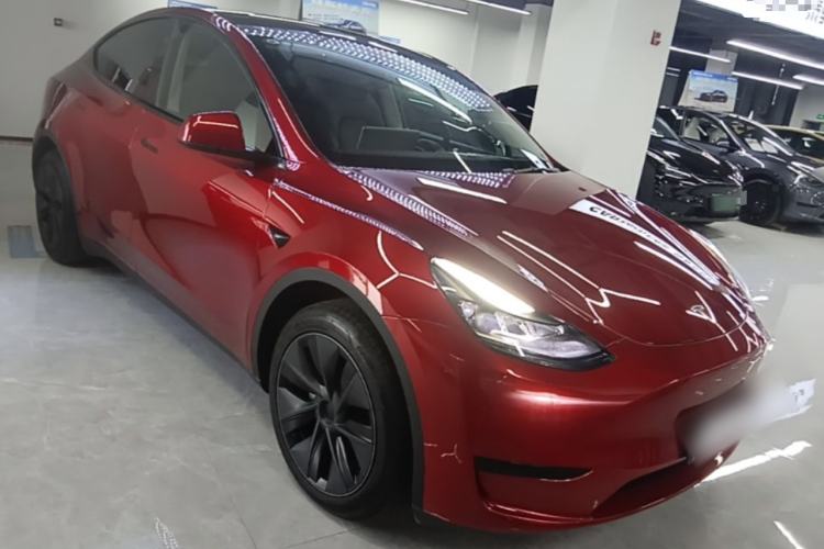 Used Tesla Model Y 2024 Rear-Wheel-Drive Version Front Right 45 Deg