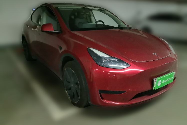 Used Tesla Model Y 2024 Rear-Wheel-Drive Version Front Right 45 Deg