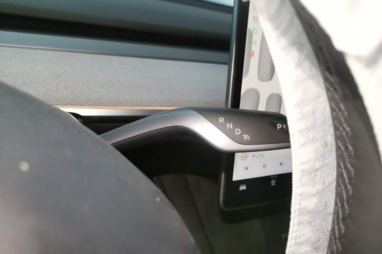 Used Tesla Model Y 2024 Rear-Wheel-Drive Version Gear Lever
