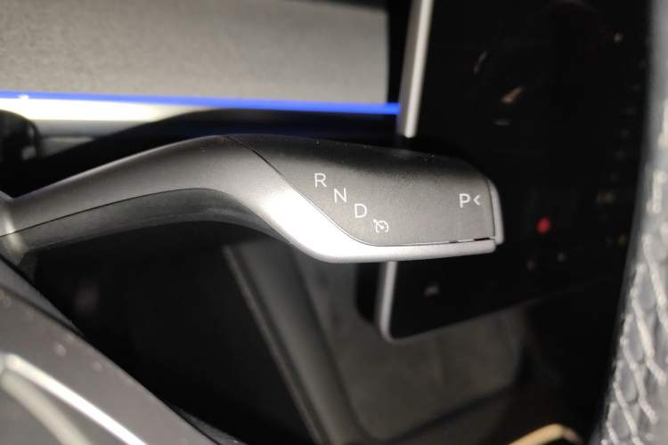 Used Tesla Model Y 2024 Rear-Wheel-Drive Version Gear Lever
