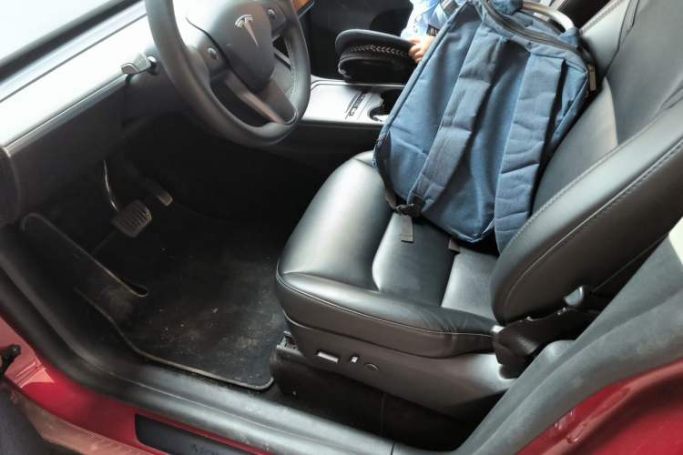 Used Tesla Model Y 2024 Rear-Wheel-Drive Version Left Front Seat