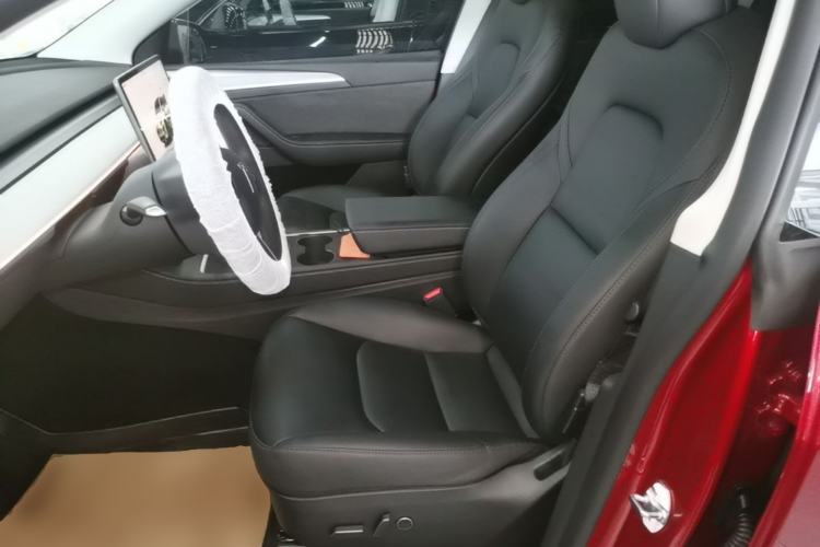 Used Tesla Model Y 2024 Rear-Wheel-Drive Version Left Front Seat