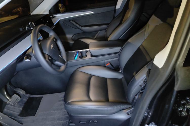 Used Tesla Model Y 2024 Rear-Wheel-Drive Version Left Front Seat