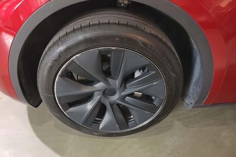 Used Tesla Model Y 2024 Rear-Wheel-Drive Version Left Front Wheel Hub