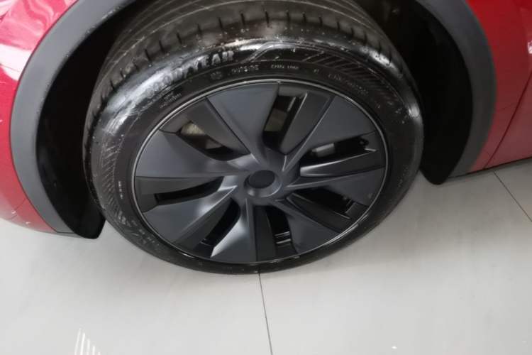 Used Tesla Model Y 2024 Rear-Wheel-Drive Version Left Front Wheel Hub