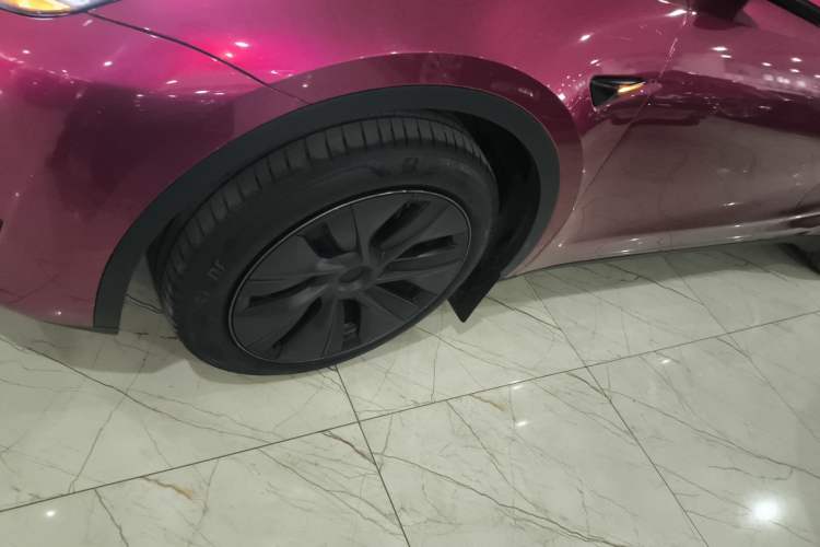 Used Tesla Model Y 2024 Rear-Wheel-Drive Version Left Front Wheel Hub