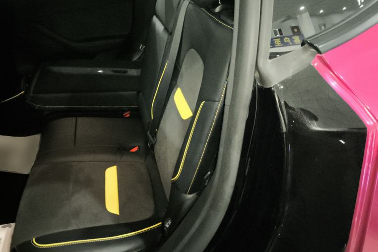 Used Tesla Model Y 2024 Rear-Wheel-Drive Version Left Rear Seat