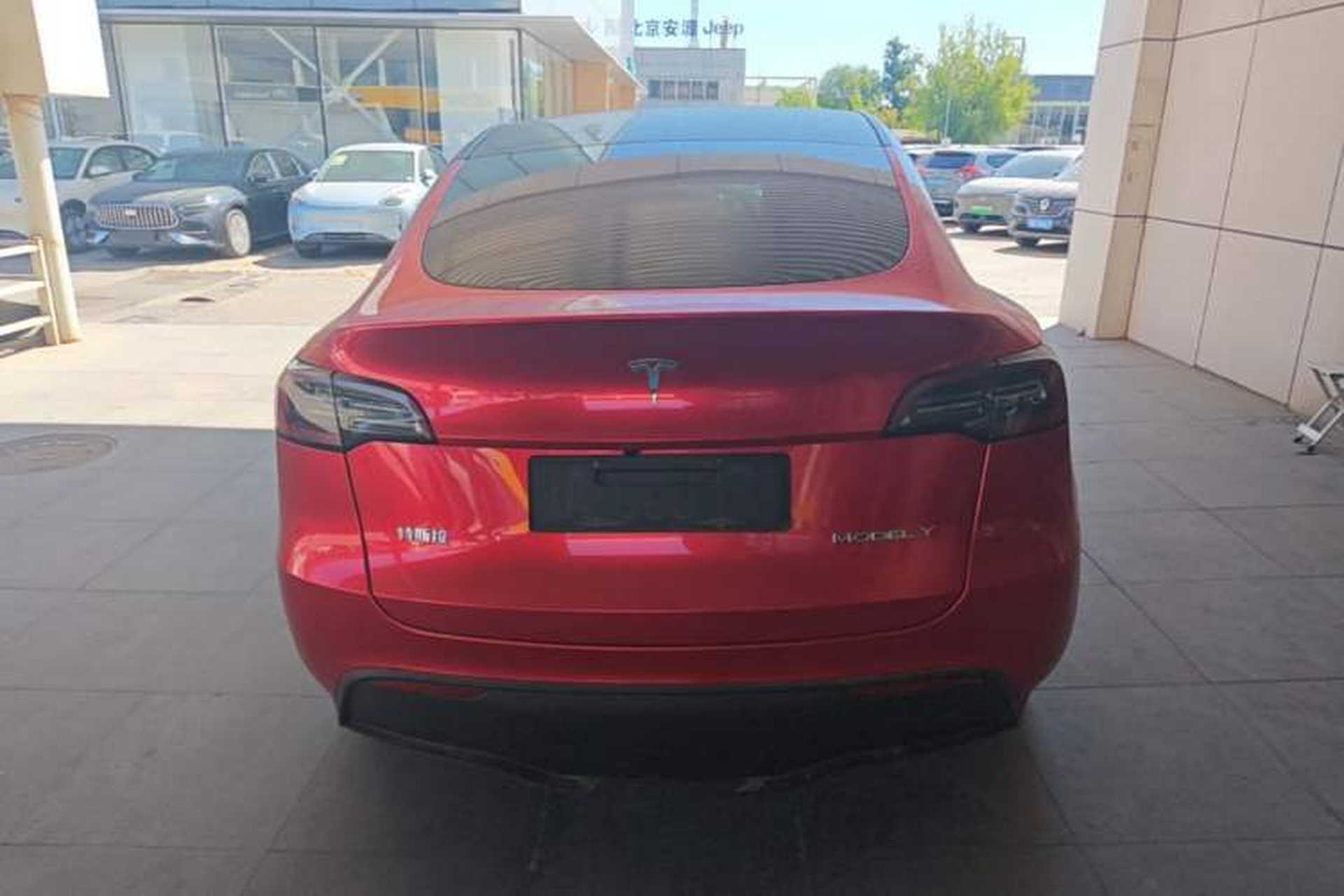 Used Tesla Model Y 2024 Long-Range All-Wheel-Drive Version Rear