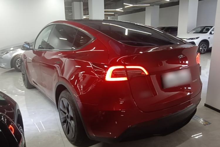 Used Tesla Model Y 2024 Rear-Wheel-Drive Version Rear Left 45 Deg