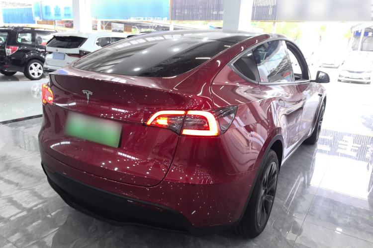 Used Tesla Model Y 2024 Long-Range All-Wheel-Drive Version Rear Right 45 Deg