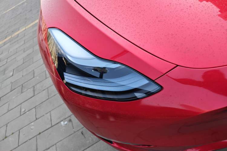 Used Tesla Model Y 2024 Long-Range All-Wheel-Drive Version Right Front Headlight