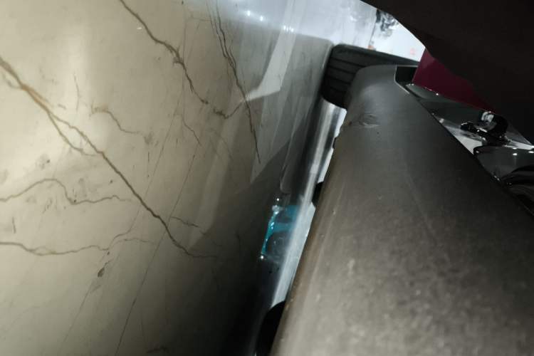 Used Tesla Model Y 2024 Rear-Wheel-Drive Version Right Side Sill