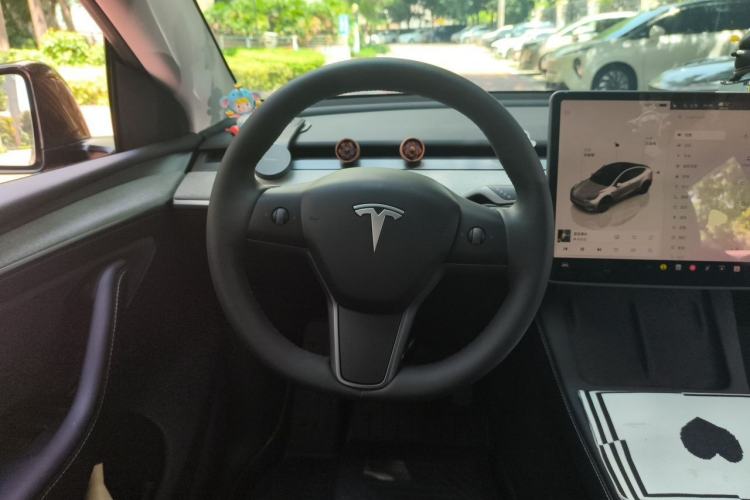 Used Tesla Model Y 2024 Rear-Wheel-Drive Version Steering Wheel