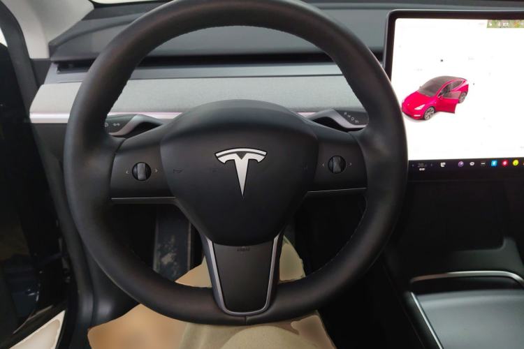 Used Tesla Model Y 2024 Rear-Wheel-Drive Version Steering Wheel