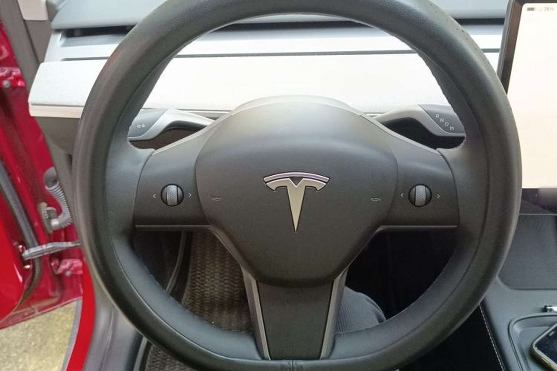 Used Tesla Model Y 2024 Rear-Wheel-Drive Version Steering Wheel