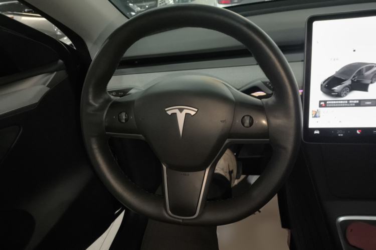 Used Tesla Model Y 2024 Rear-Wheel-Drive Version Steering Wheel