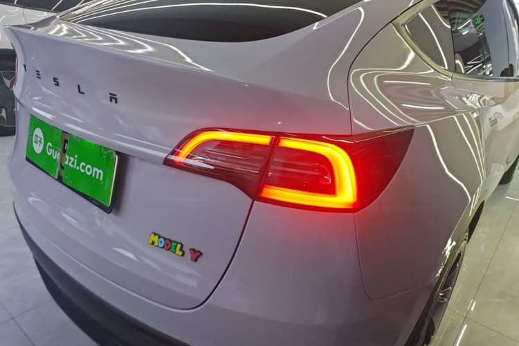 Used Tesla Model Y 2024 Rear-Wheel-Drive Version Right Rear Taillight