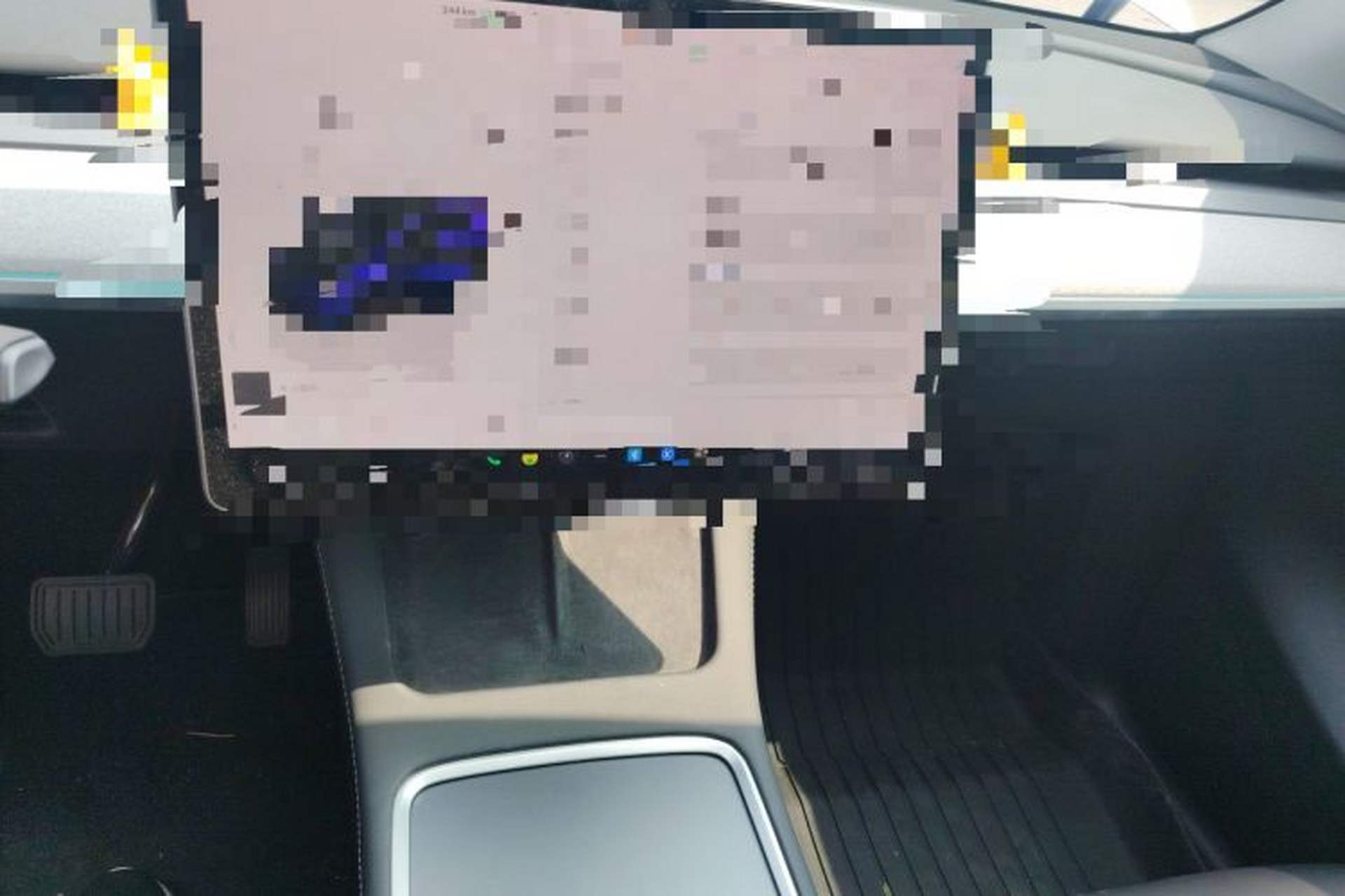 Used Tesla Model Y 2024 Rear-Wheel-Drive Version Audio And AC Panel