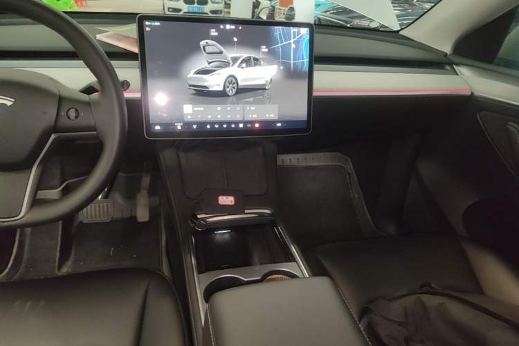 Used Tesla Model Y 2024 Rear-Wheel-Drive Version Audio And AC Panel