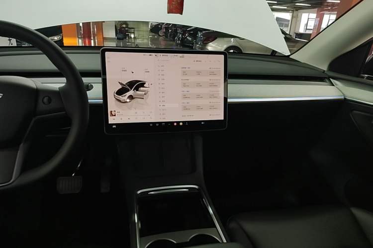 Used Tesla Model Y 2024 Rear-Wheel-Drive Version Audio And AC Panel
