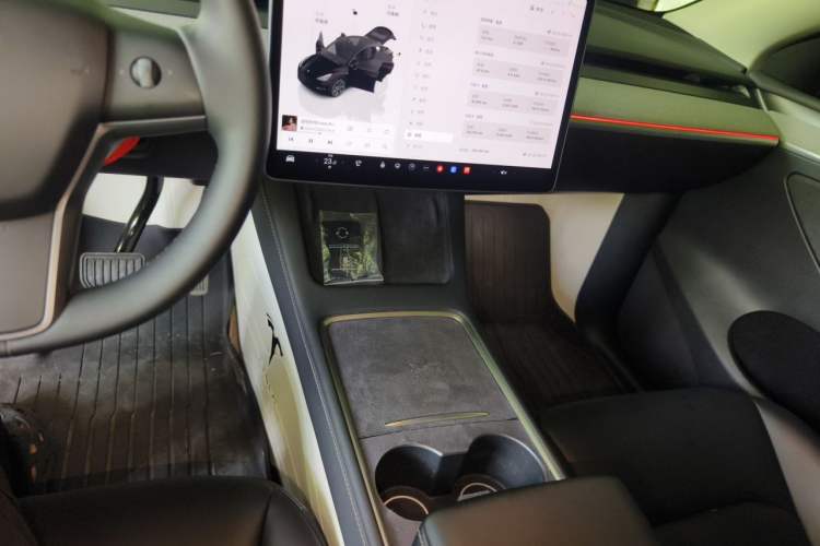 Used Tesla Model Y 2024 Rear-Wheel-Drive Version Audio And AC Panel