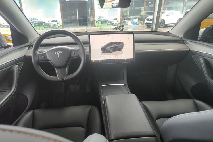 Used Tesla Model Y 2024 Rear-Wheel-Drive Version Center Console